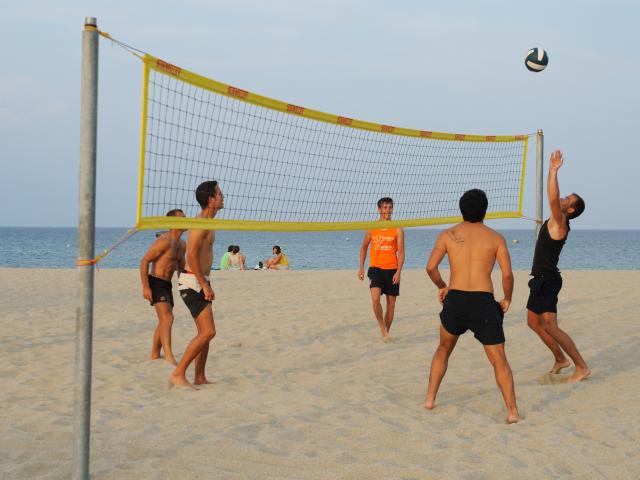 Volley ball sur la plage beach volley