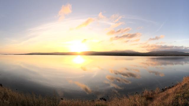 Zonsondergang over de vijver