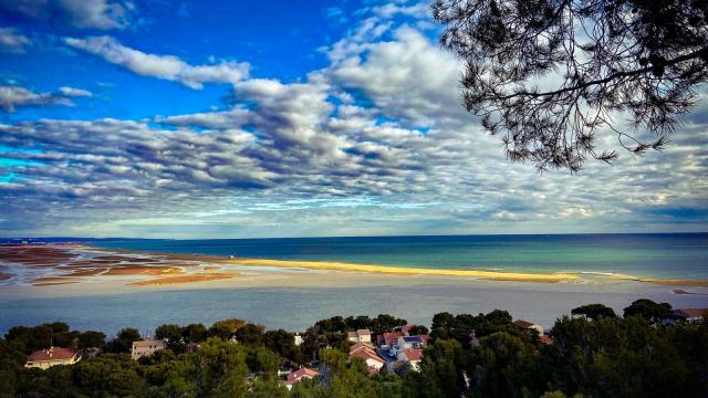 Photo de la plage des Coussoules depuis la Falaise de Leucate