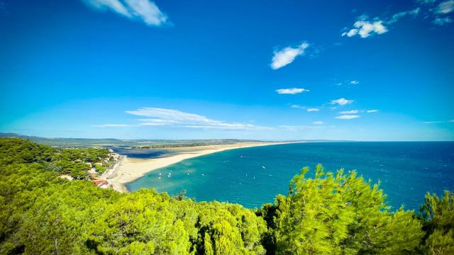 Photo de la plage des Coussoules depuis la Falaise de Leucate