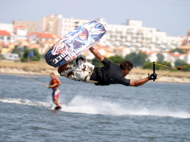 Figure en wakeboard