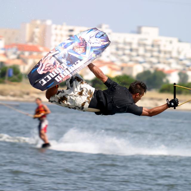 Figure en wakeboard